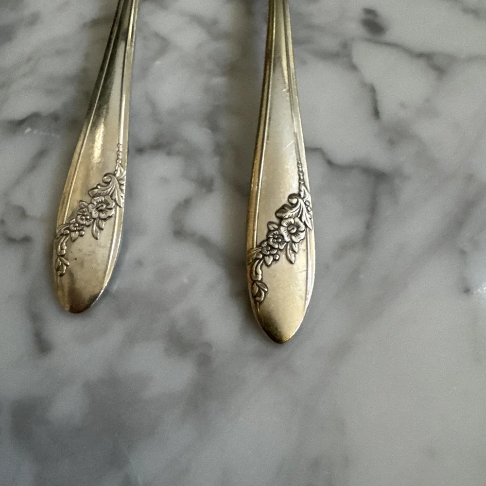 ONEIDA Community QUEEN BESS II Silverplate Flatware Lot Of 6 Teaspoons